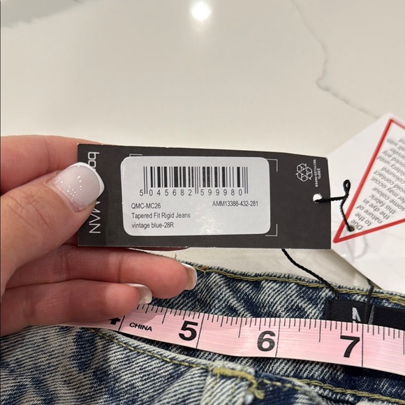 Tapered Fit Rigid Jeans - Picture 11 of 11